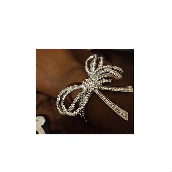 CZ Bow Bracelet - Picture 3 of 4